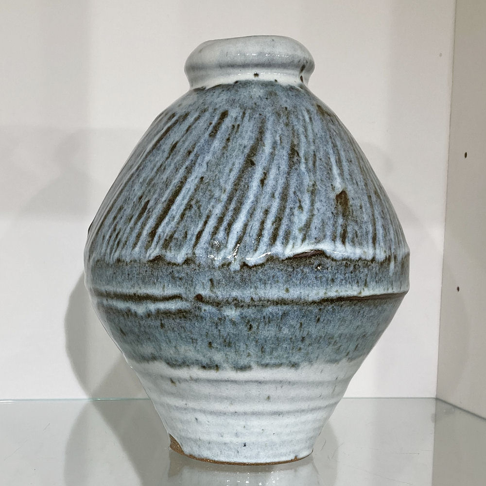 Roelof Uys: A Potter's Challenge - Leach Pottery 2024