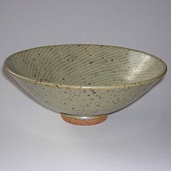 Celadon glazed rope patterned bowl