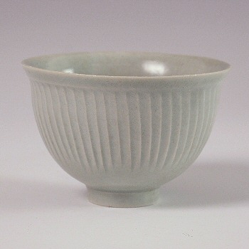 David Leach - Small fluted celadon bowl