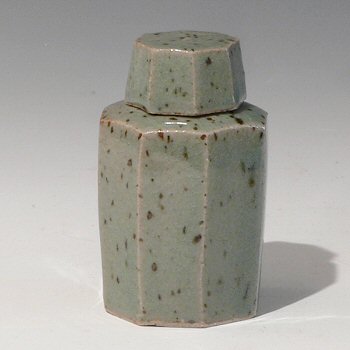 Jeremy Leach small cut sided bottle with octagonal top