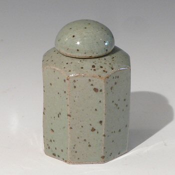 Jeremy Leach small cut sided bottle with round top