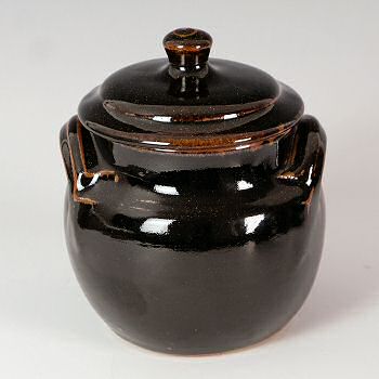 Winchcombe Pottery - Storage jar