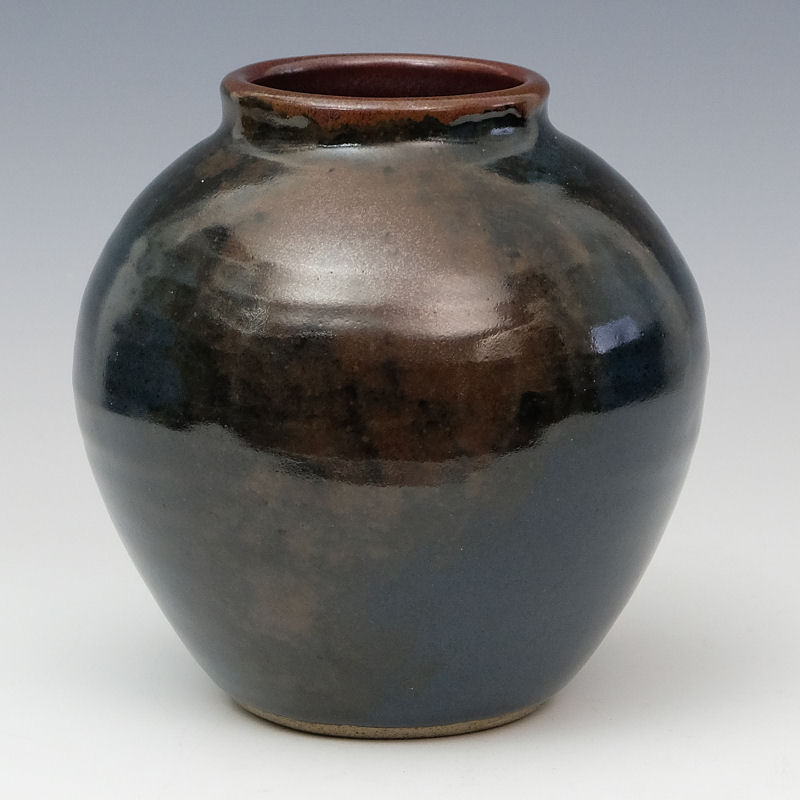 Geoffrey Whiting at Avoncroft Pottery - Globular jar